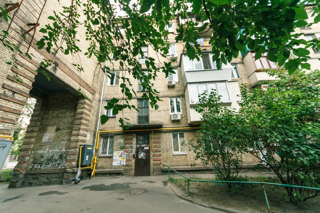 Apartment On Hryhoriia Chuprynky كييف المظهر الخارجي الصورة