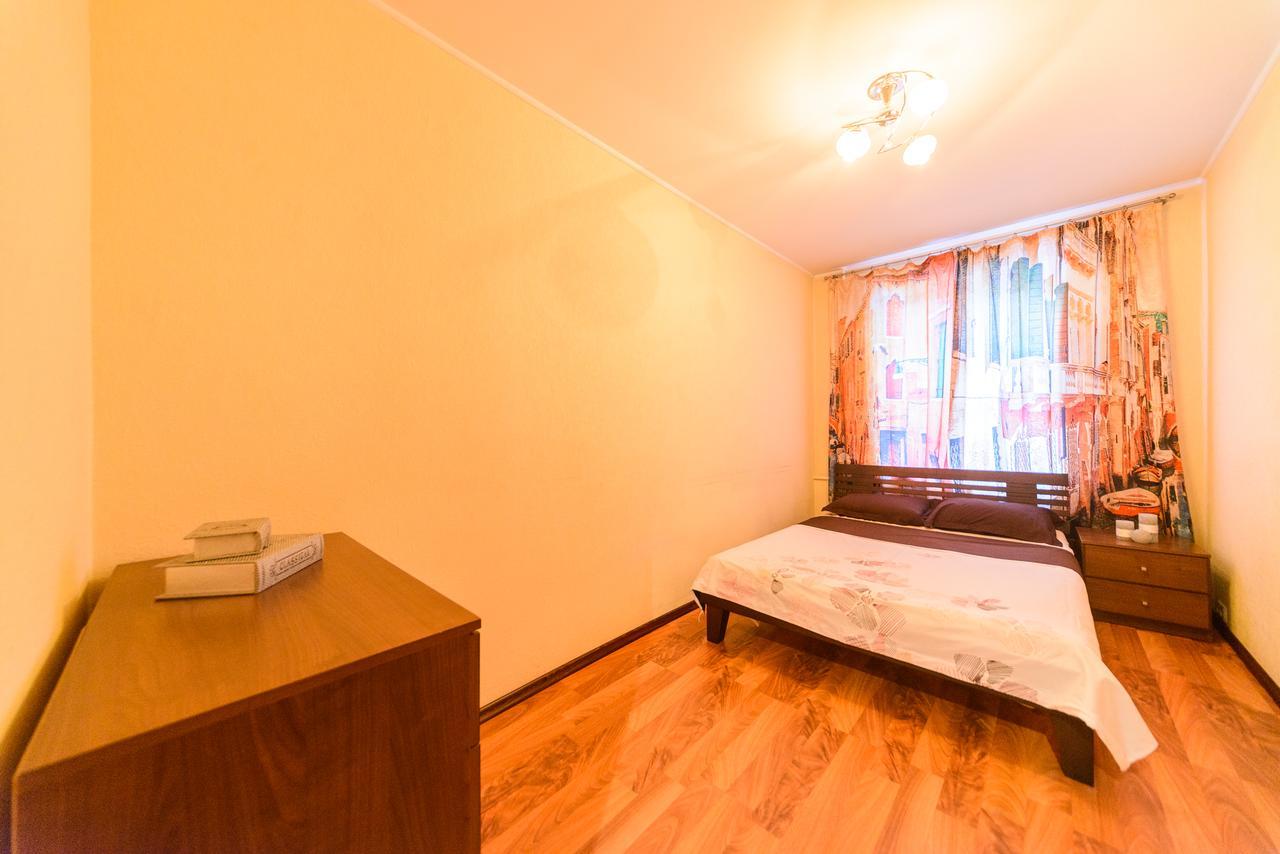 Apartment On Hryhoriia Chuprynky كييف المظهر الخارجي الصورة