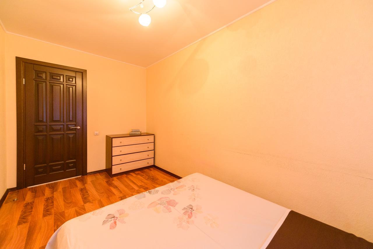 Apartment On Hryhoriia Chuprynky كييف المظهر الخارجي الصورة